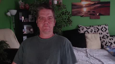 Snapshot of justme_19830331 chatting on May 2026 07:22:02 PM Justme online show from May 2026 07:22:02 PM
