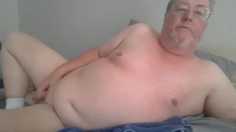 justmedm64 online show from April 2026 01:34:01 PM