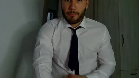 Justin online show from September 2025 05:33:02 AM