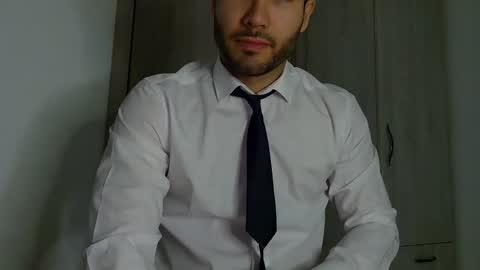 Justin online show from November 2025 06:12:01 AM