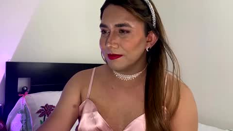 KIM  online show from February 2025 05:58:02 PM