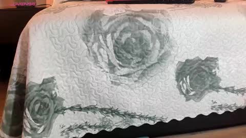 kaate_sweett online show from December 2025 11:49:02 AM