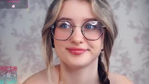 Tate online show from October 2025 06:32:01 AM