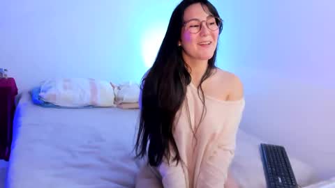ChloeIndependient model online show from December 2024 02:24:01 AM