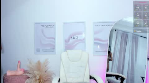 Snapshot of kaia_cam chatting on January 2025 11:34:02 AM    online show from January 2025 11:34:02 AM