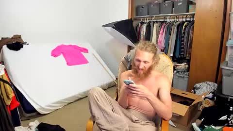 Kaiku77 online show from May 2026 06:31:02 AM