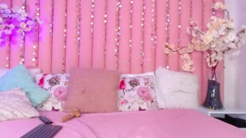 kailye Jones online show from December 2024 10:31:01 PM