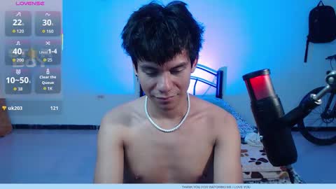 Snapshot of kain_moretti chatting on October 2025 11:17:02 PM KAIN online show from October 2025 11:17:02 PM