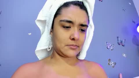 kaira_mosse_ online show from October 2025 12:17:02 PM