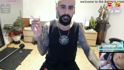 kaiser679 online show from April 2026 01:56:01 AM