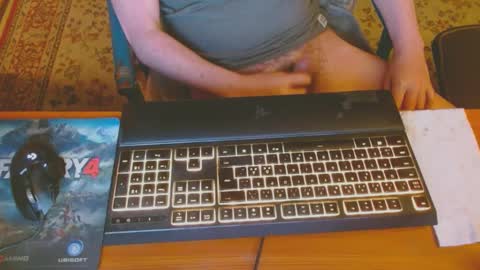 Leon online show from January 2025 12:00:02 AM