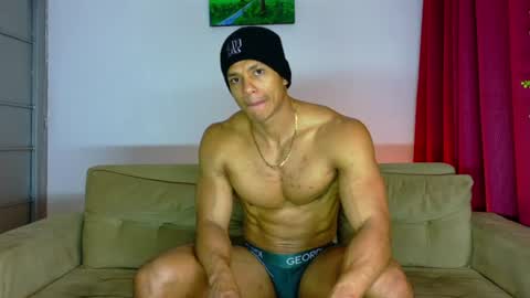 Snapshot of kale_tomson chatting on June 2026 12:35:01 AM kale thomson online show from June 2026 12:35:01 AM