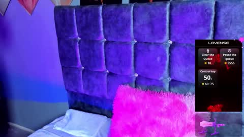 Daniel  online show from October 2025 12:17:01 PM