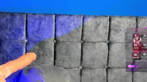 Daniel  online show from December 2025 03:32:01 PM