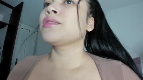 Snapshot of kali_sweet chatting on September 2025 02:24:01 AM AndreaLactating online show from September 2025 02:24:01 AM