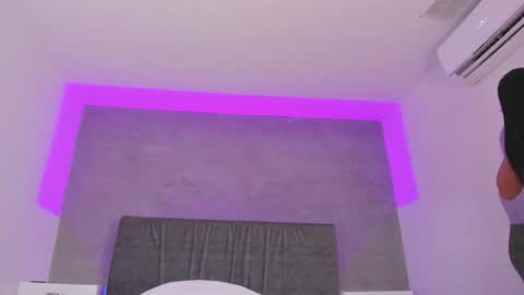 Carolina   online show from January 2025 03:56:02 PM