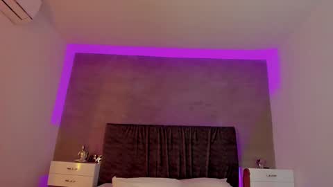 Carolina   online show from February 2025 03:54:01 PM