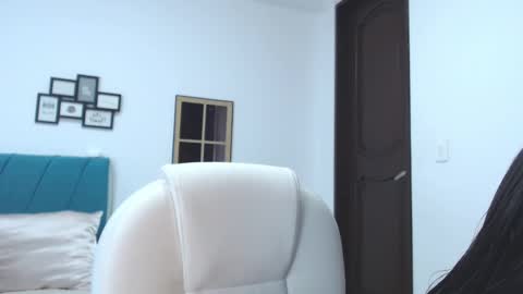 Kamilalopez online show from January 2025 09:08:02 PM