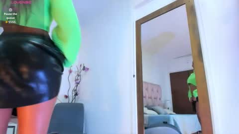 Snapshot of kamila_arias chatting on April 2026 12:52:02 PM online show from April 2026 12:52:02 PM
