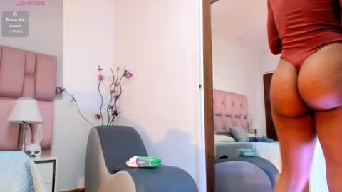 Snapshot of kamila_arias chatting on May 2026 12:43:02 PM online show from May 2026 12:43:02 PM