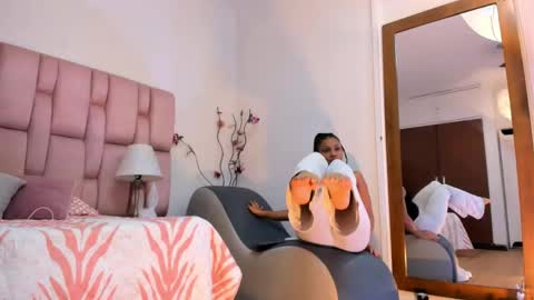 Snapshot of kamila_arias chatting on June 2026 01:06:02 PM online show from June 2026 01:06:02 PM