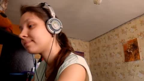 Mari  Simmons online show from September 2025 07:21:02 AM