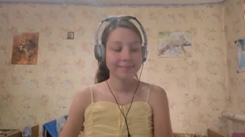 Mari  Simmons online show from October 2025 07:15:01 AM