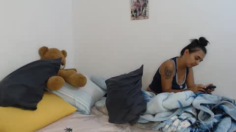 kammy   y   camila online show from October 2025 12:17:02 AM