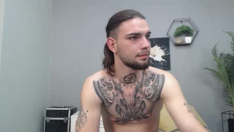 Snapshot of kanehunter chatting on December 2025 09:45:02 PM Kane online show from December 2025 09:45:02 PM