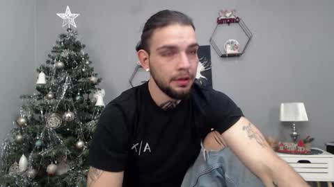 Snapshot of kanehunter chatting on December 2025 08:06:01 PM Kane online show from December 2025 08:06:01 PM