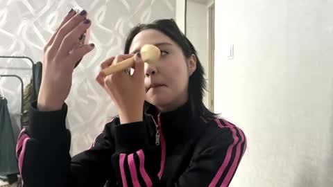 Lily online show from May 2026 09:05:02 AM