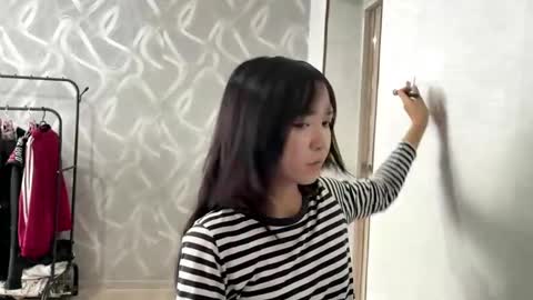 Lily online show from May 2026 09:03:01 AM