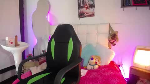 Snapshot of kaoz_33 chatting on January 2025 08:45:02 PM kaoz_33 online show from January 2025 08:45:02 PM