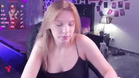 Lera online show from October 2025 08:58:01 PM