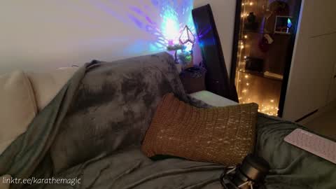 I am here around 5am GMT karathemagic online show from January 2025 06:57:01 AM