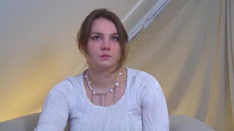 Karen online show from November 2025 06:19:02 PM