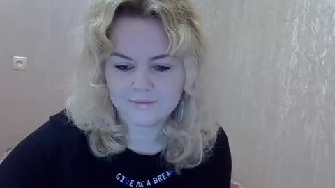 Snapshot of karennelsonx chatting on February 2025 02:06:02 PM karennelsonx online show from February 2025 02:06:02 PM