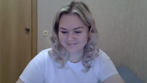 karennelsonx online show from February 2026 10:41:02 AM