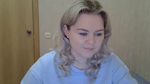 karennelsonx online show from March 2026 08:52:01 AM