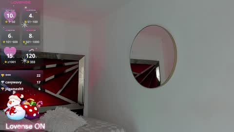 Karen online show from December 2024 06:05:01 PM