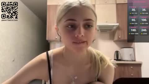 Snapshot of karensimilton chatting on June 2026 04:18:01 PM May online show from June 2026 04:18:01 PM