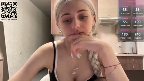 Snapshot of karensimilton chatting on June 2026 04:20:01 PM May online show from June 2026 04:20:01 PM