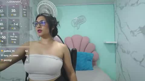 Snapshot of karime_sexygirl chatting on January 2025 05:56:02 PM Karime online show from January 2025 05:56:02 PM