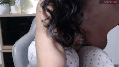 Snapshot of karin_lover chatting on February 2025 09:15:01 AM You can call me K  online show from February 2025 09:15:01 AM