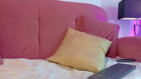 karina online show from April 2026 07:58:02 PM