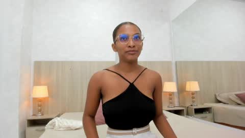 Snapshot of karina_calderon chatting on April 2026 11:21:02 AM Karina Calderon online show from April 2026 11:21:02 AM