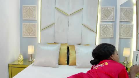 karinaacox online show from April 2026 01:07:01 PM