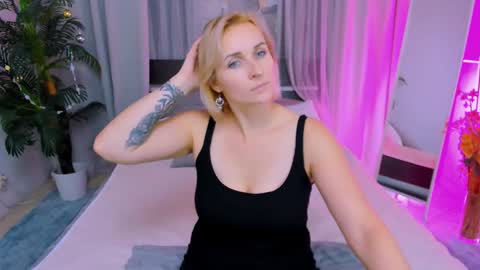 Karina  online show from December 2024 12:46:02 AM