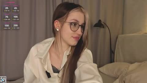 Snapshot of karissahintze chatting on February 2026 07:51:01 AM Grace online show from February 2026 07:51:01 AM