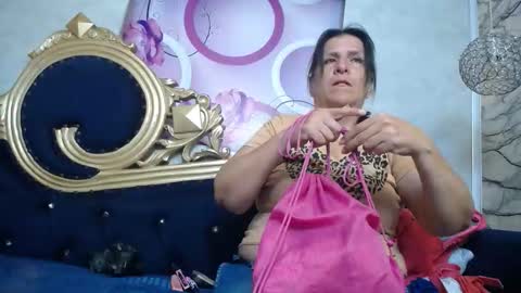 Snapshot of karito_mature17 chatting on October 2025 11:10:02 AM Karito online show from October 2025 11:10:02 AM